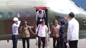Gibran-Rakabuming-Raka-blusukan-pakai-pesawat-militer.jpg
