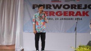 Gibran-Rakabuming-Raka-saat-menghadiri-pertemuan-dengan-relawan-di-Gedung-Jati-Indah.jpg