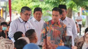 Gibran-tinjau-penyaluran-BSU.jpg
