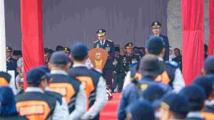 Gubernur-DKI-Jakarta-Pramono-Anung-menghadiri-upacara-Hari-Perhubungan-Nasional.jpg