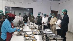 Gubernur-Lemhanas-Ace-Hasan-Tinjau-Dapur-Makan-Bergizi-Gratis-di-Tapos-Depok.jpg