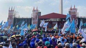 HARI-BURUH-Suasana-Peringatan-Hari-Buruh-Internasional-di-silang-Monas-Gambir-Jakarta-Pusat.jpg