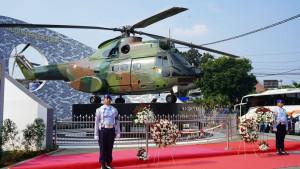 Helikopter-PUMA-SA-330-milik-TNI-AU-dimuseumkan-di-Tugu-Helikopter.jpg
