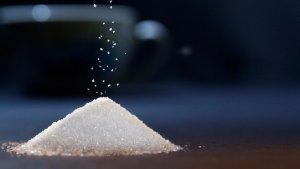 Ilustrasi-gula-yang-dianggap-berbahaya-bagi-kesehatan.jpg