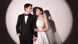 KENNY-AUSTIN-MENANGIS-Perjalanan-cinta-Amanda.jpg