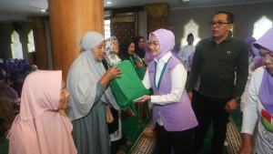 KORBAN-BANJIR-Perempuan.jpg