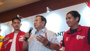 Kaesang-Pangarep-dan-Prabowo-Subianto-saat-ditemui-usai-838949.jpg