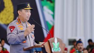 Kapolri-Jenderal-Listyo-Sigit-Prabowo-di-Stadion-Tridadi-Minggu-2072025.jpg