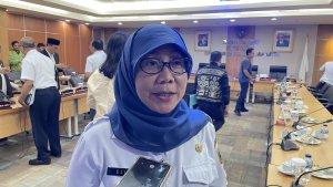 Kepala-Dinas-KPKP-DKI-Jakarta-Suharini-Eliawati-di-DPRD-DKI-Jakarta.jpg