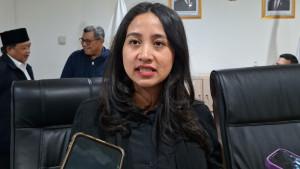 Ketua-Pansus-Raperda-KTR-DPRD-DKI-Jakarta-Farah-Savira-pada-Rabu-2492025.jpg