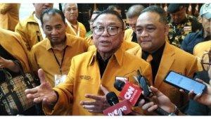 Ketua-Umum-Partai-Hanura-Oesman-Sapta-Odang-OSO-di-Mercure-Ancol-Jumat-762024.jpg