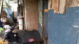 Kondisi-rumah-kontrakan-di-Jalan-Borobudur-Kapling-Tanah-Merah-RT-0605-Jatinegara-Cakung.jpg