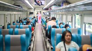 LARANGAN-MEROKOK-Ilustrasi-rangkaian-kereta.jpg