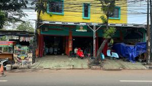 Lokasi-bengkel-vespa-yang-dikelola-terduga-pelaku-berinisial-AWP-Kota-Bekasi.jpg