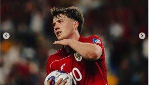 MAKNA-SELEBRASI-OLE-Striket-Timnas-Indonesia-Ole-Rom.jpg