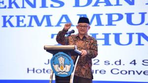 Mendikdasmen-Abdul-Muti-buka-Rakor-TKA-2025.jpg