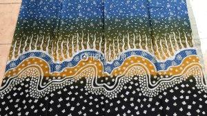 Mengenal-Motif-Batik-2024-yang-kini-menjadi-tren45.jpg