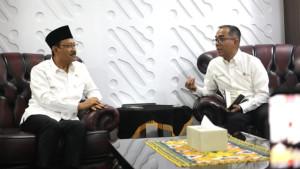 Mensos-Saifullah-Yusuf-melakukan-kunjungan-ke-kantor-Kemendiktisaintek.jpg