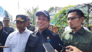 Menteri-LH-Hanif-Faisol-Nurofiq-melarang-penggunaan-incinerator.jpg