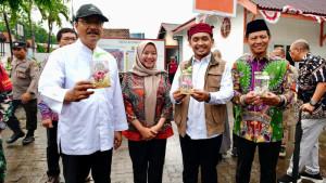 Menteri-Sosial-Saifullah-Yusuf-meninjau-dan-berdialog-dengan-siswa-SRMP-28-Kota-Pasuruan.jpg