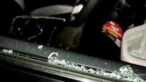 PECAH-KACA-MOBIL-DI-TEBET.jpg