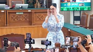 PEMERASAN-Aktris-Nikita-Mirzani-dalam-sidang-beragendakan-pledoi-di-PN-Jaksel.jpg