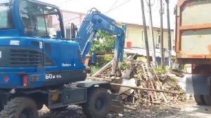 PENERTIBAN-BANGUNAN-di-Jalan-Inspeksi-Banjir-Kanal-Timur-BKT-Pondok-Kopi.jpg