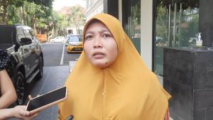 PENIPUAN-Ayu-Lestari-32-penjual-pulsa-di-Sukatani-Kabupaten-Bekasi-Jawa-Barat.jpg