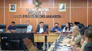 PERMINTAAN-DANA-HIBAH-Suasana-rapat-kerja-antara-Komisi-A-DPRD-Provinsi-DKI-Jakarta.jpg