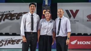 Para-ofisial-tim-basket-SMAN-70-Jakarta.jpg
