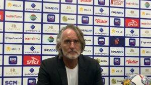 Pelatih-Dewa-United-Jan-Olde-Riekerink.jpg