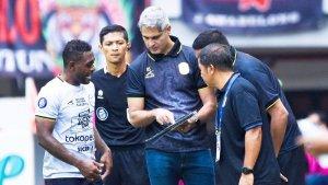 Pelatih-Rodrigo-Santana-gagal-memberikan-kepada-RANS-Nusantara-FC-pada-debutnya.jpg