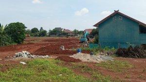 Pembersihan-lahan-oleh-pengembang-dekat-SDN-Cipayung-1.jpg