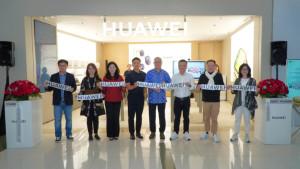 Pembukaan-HUAWEI-Experience-Store.jpg