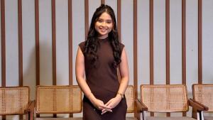 Penyanyi-Dinda-Putri-merilis-single-Berlalu-di-bawah-naungan-Afe-Records.jpg