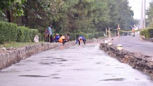 Perbaikan-jalan-Griya-Loka.jpg