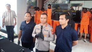 Polres-Karawang-meringkus-65-orang-terkait-dugaan-premanisme.jpg
