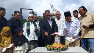 Potong-Tumpeng-Rayakan-Ulang-Tahun-Presiden-Prabowo.jpg