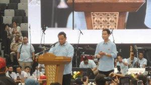 Prabowo-Subianto-dan-Gibran-Rakabuming-memperkenalkan-943843754.jpg