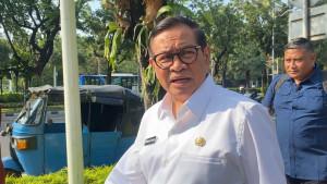 Pramono-Anung-melayat-ke-rumah-duka-Kwik-Kian-Gie-Rabu-3072025.jpg