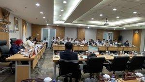 Rapat-kerja-antara-Komisi-B-DPRD-DKI-Jakarta-dengan-Pemprov-DKI-Jakarta-pada-Rabu-1272023.jpg