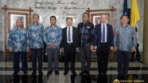 Rektor-UI-dengan-Tiongkok.jpg