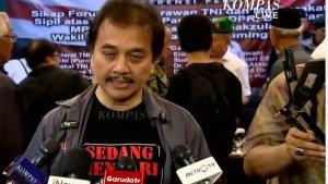 Roy-Suryo-di-acara-konferensi-pers-pemakzulan-Gibran.jpg