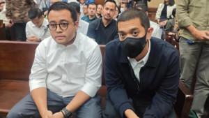 Sidang-perdana-Kert-adrianto.jpg