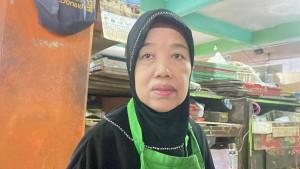 Sri-62-pedagang-sayur-mayur-di-Pasar-Slipi-Palmerah-Jakarta-Barat-pada-Kamis-9102025.jpg
