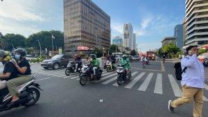 Suasana-Jalan-MH-Thamrin-Tanah-Abang-Jakarta-Pusat-pada-Minggu-20102024-sore.jpg