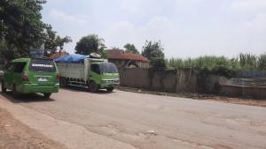 Suasana-Jalan-Raya-Mohamad-Toha-di-Parung-Panjang.jpg