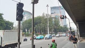 Suasana-simpang-lampu-merah-Slipi-Palmerah-Jakarta-Barat-pada-Kamis-1892025.jpg