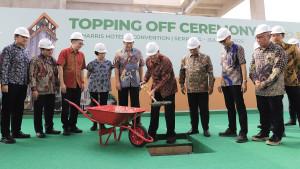 Topping-Off-Harris-Hotel-Serpong-17-Jul.jpg