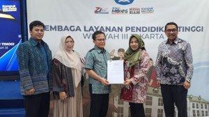 UNM-resmi-menerima-SK-dari-Kepala-Lembaga-Layanan-Pendidikan-Tinggi-LLDikti-Wilayah-3.jpg